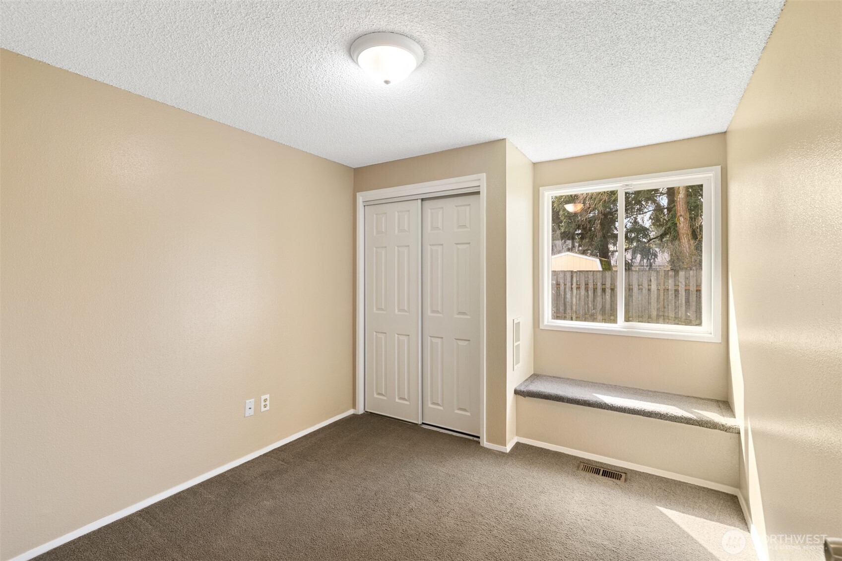 12713 NE 41st Street , Vancouver, WA 98682