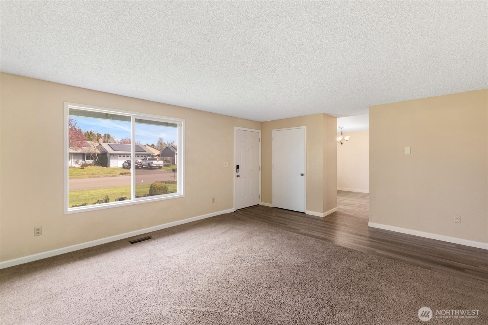 12713 NE 41st Street , Vancouver, WA 98682