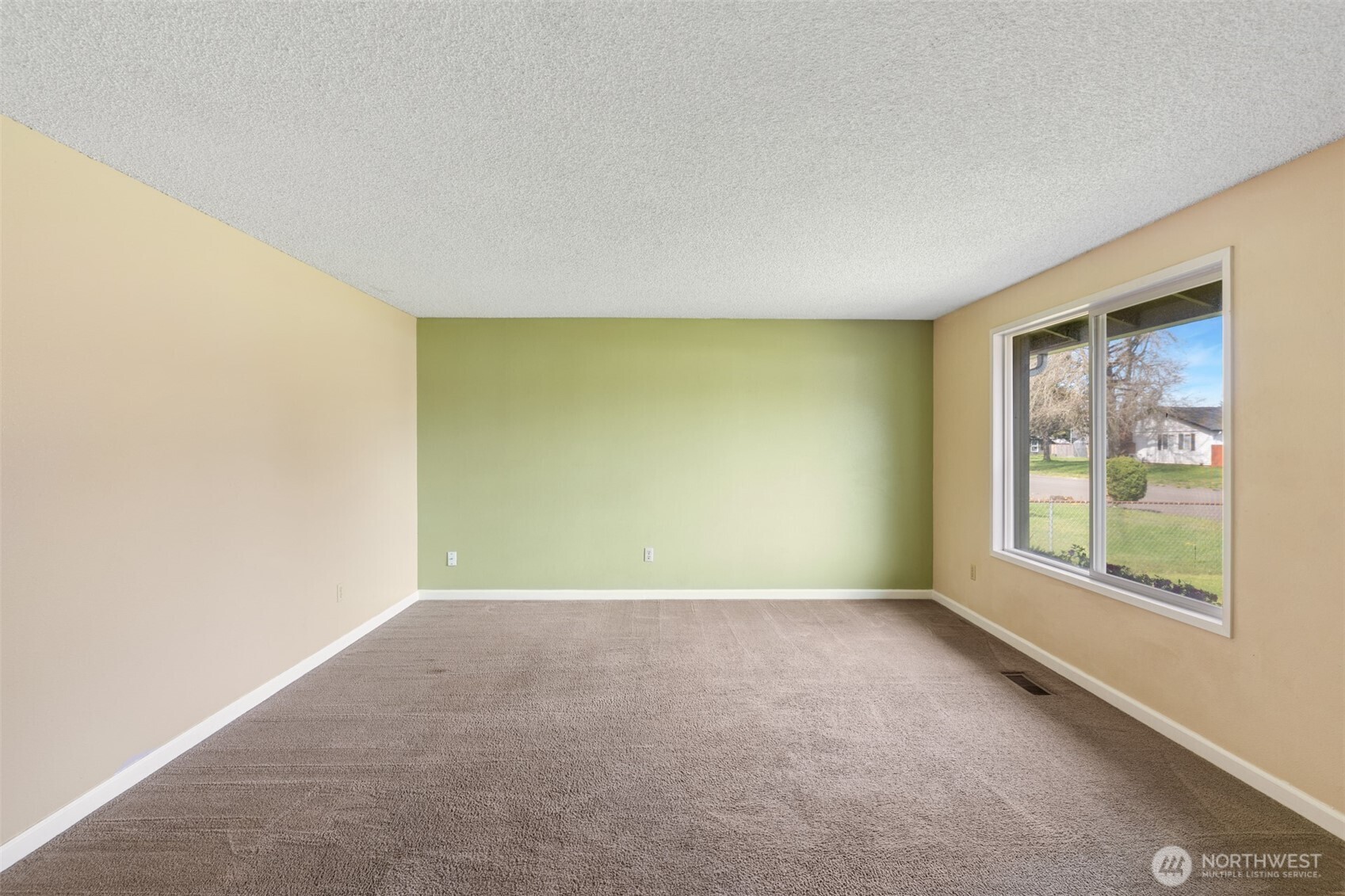 12713 NE 41st Street , Vancouver, WA 98682