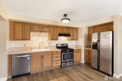 12713 NE 41st Street , Vancouver, WA 98682 - Photo 7