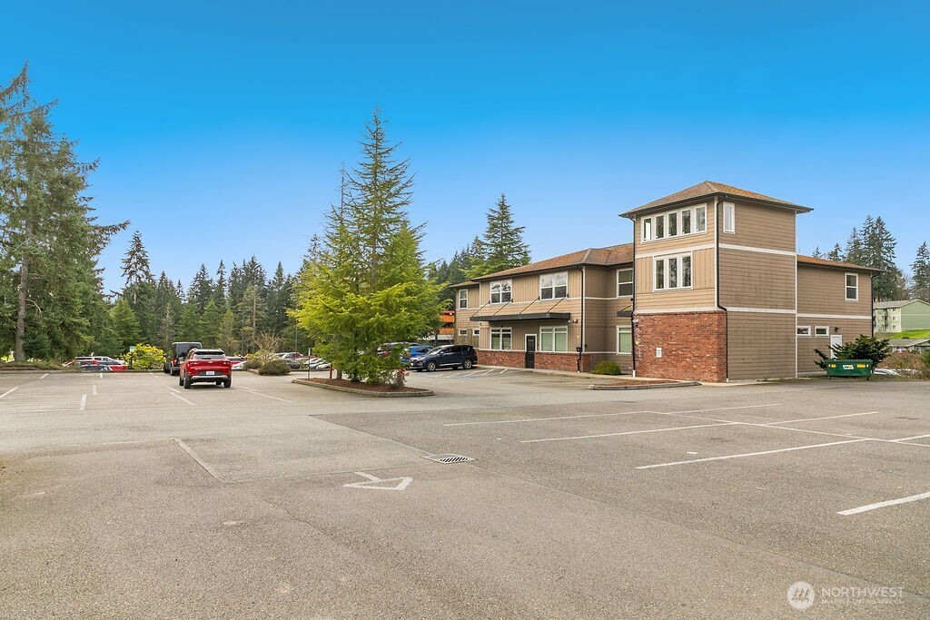 1922 Pottery Avenue , Port Orchard, WA 98366