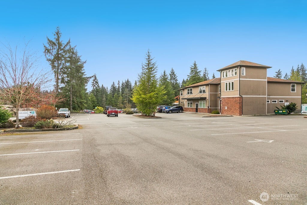 1922 Pottery Avenue , Port Orchard, WA 98366