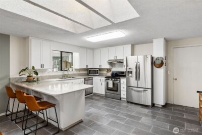 4109 Highline Drive SE, Olympia, WA 98501 - Photo 9