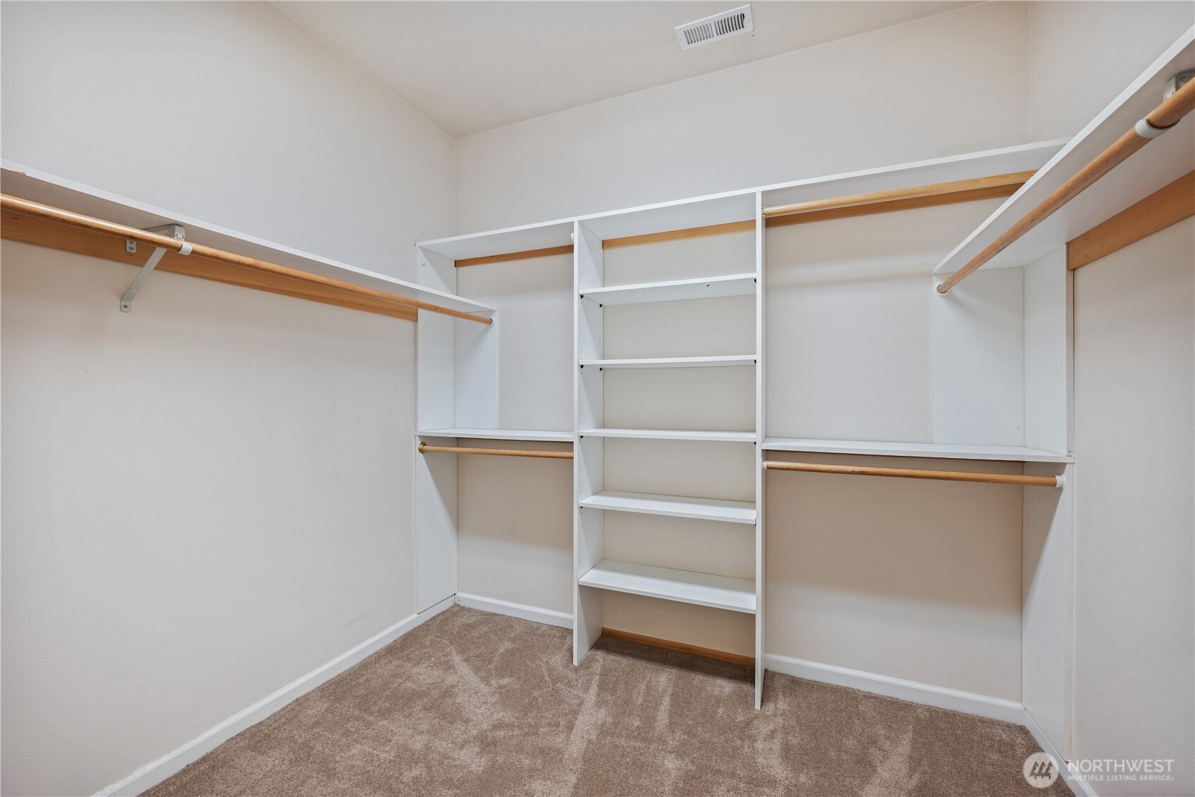 245 W St James Place , Longview, WA 98632