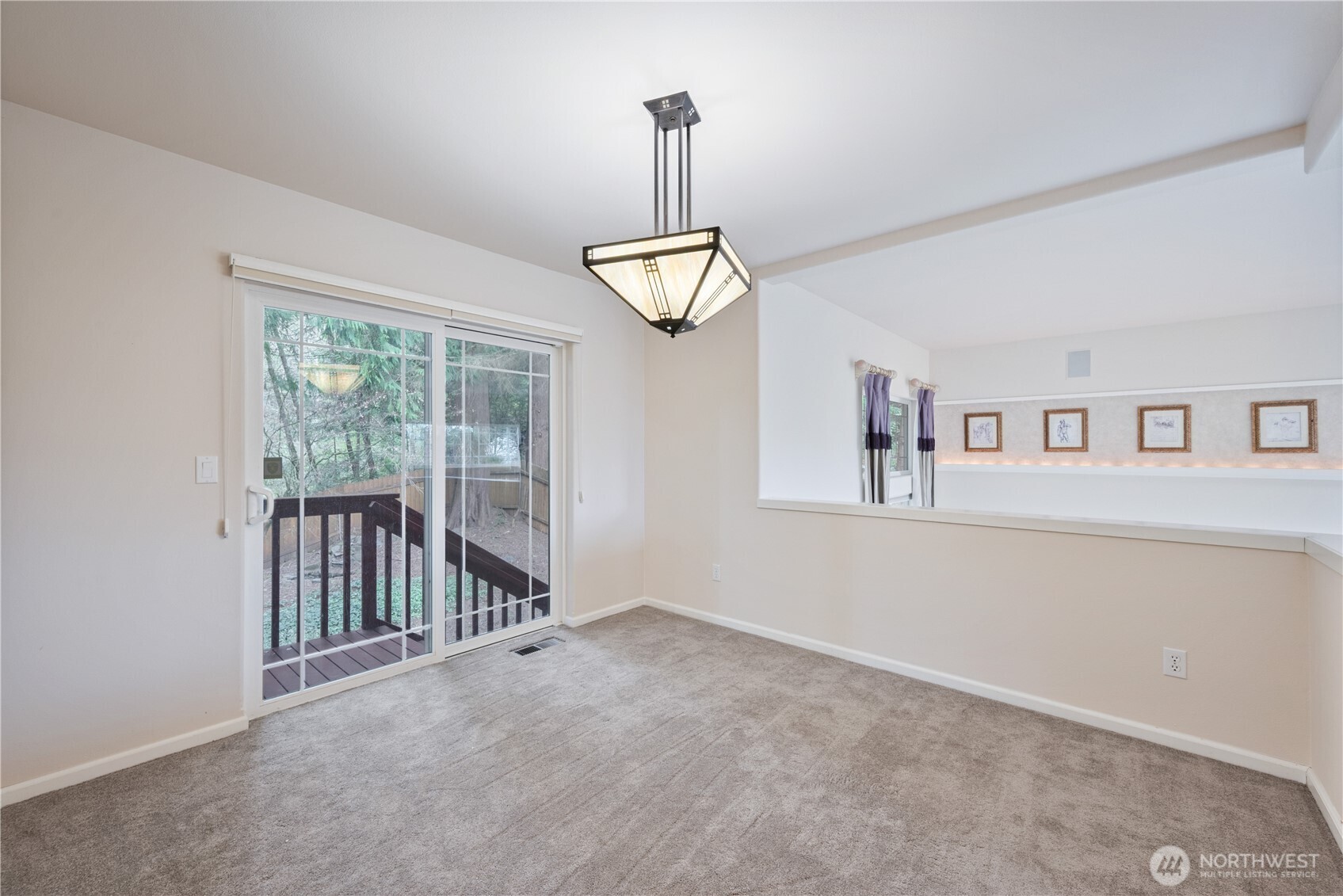 245 W St James Place , Longview, WA 98632