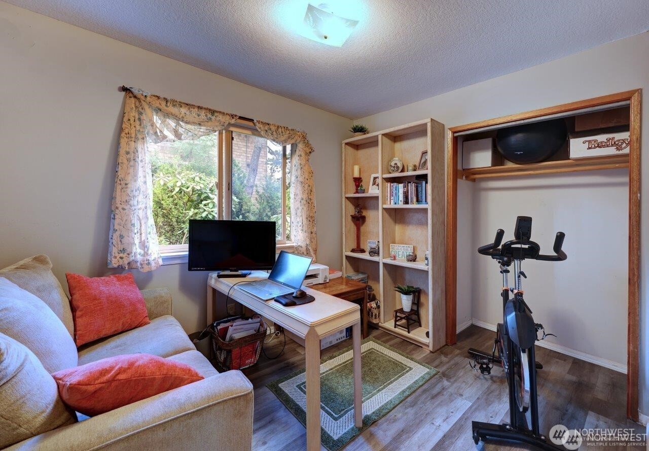 26605 Park Avenue , Ocean Park, WA 98640