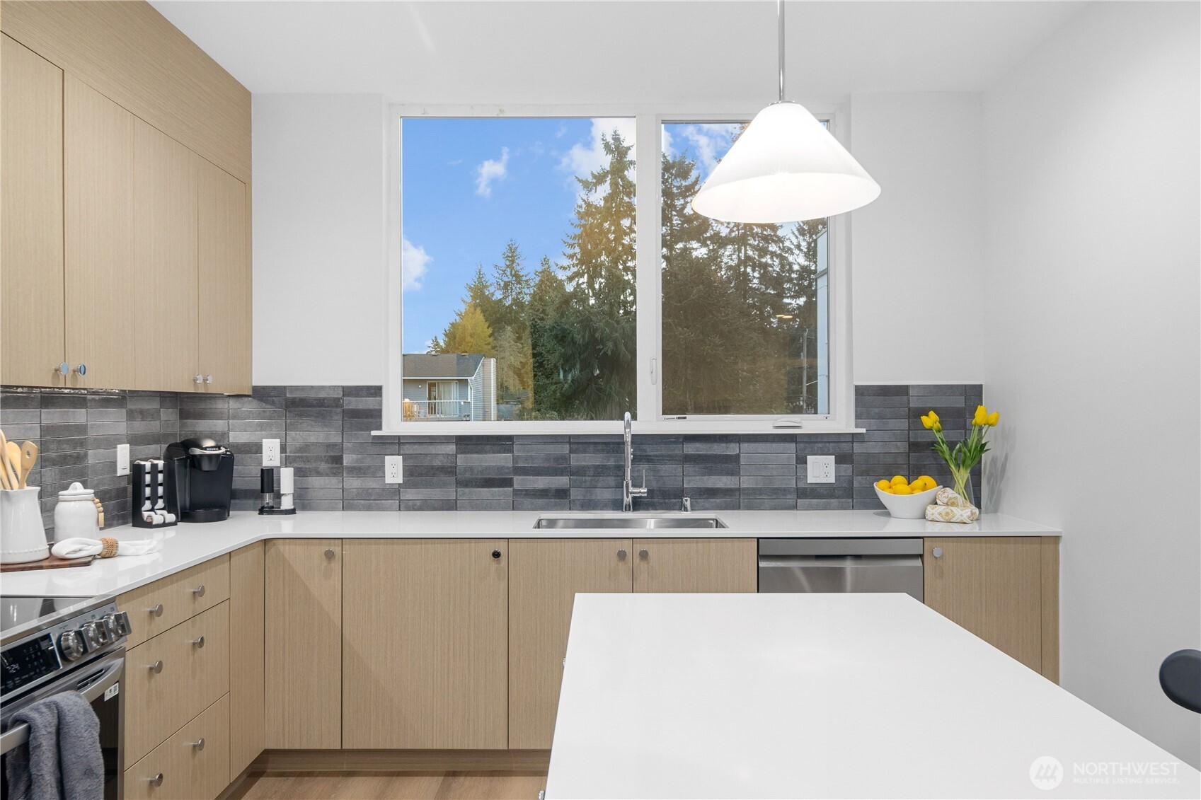 12322 14TH Avenue NE #B, Seattle, WA 98125