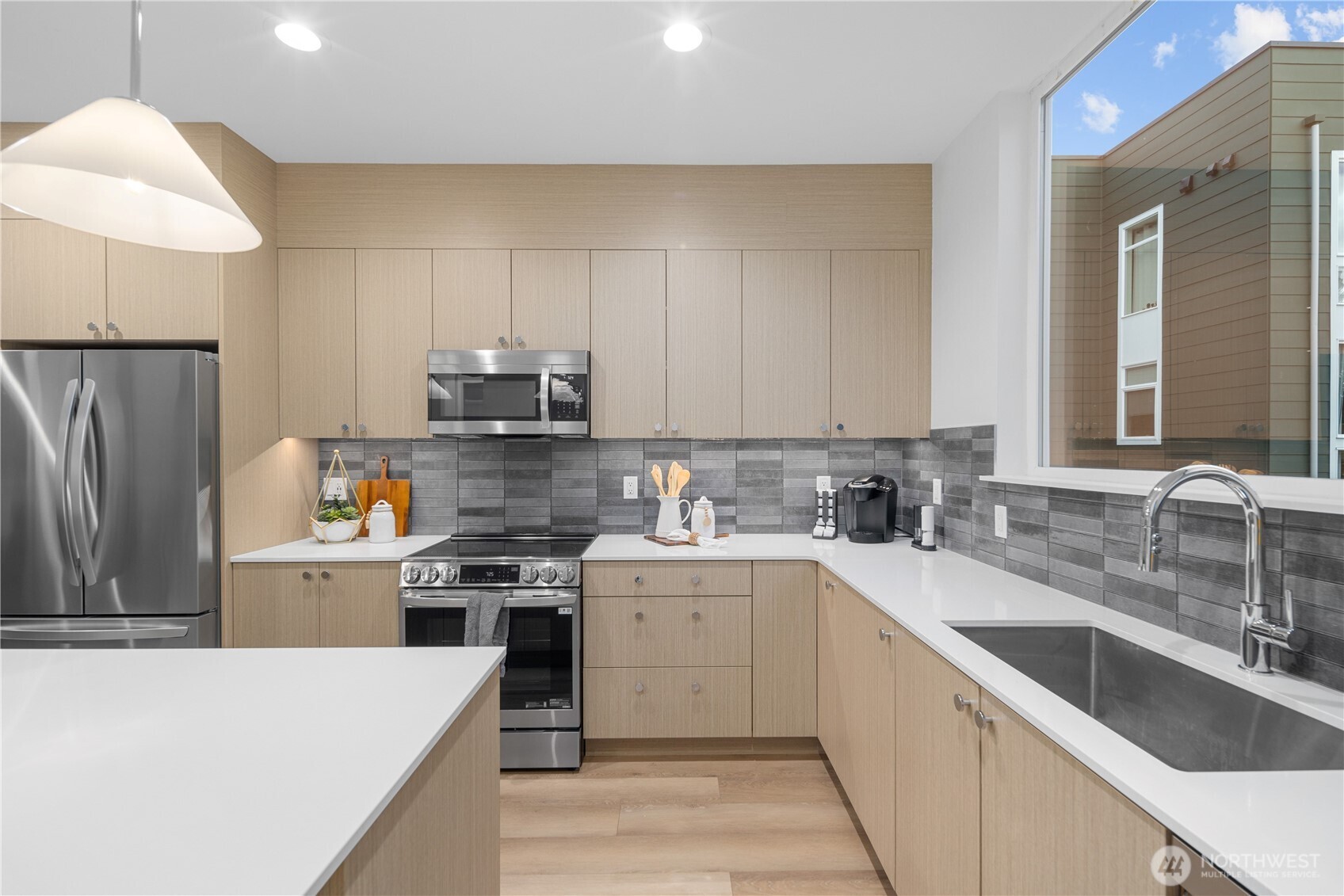 12322 14TH Avenue NE #B, Seattle, WA 98125