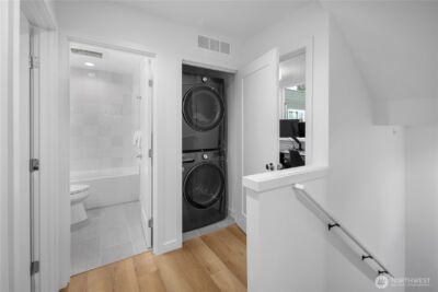 12322 14TH Avenue NE #B, Seattle, WA 98125 - Photo 16