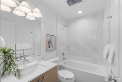 12322 14TH Avenue NE #B, Seattle, WA 98125 - Photo 18