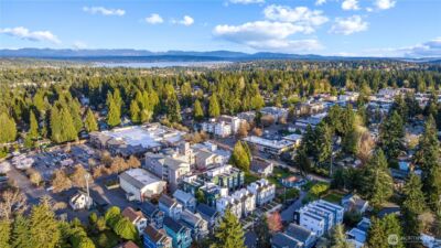 12322 14TH Avenue NE #B, Seattle, WA 98125 - Photo 28