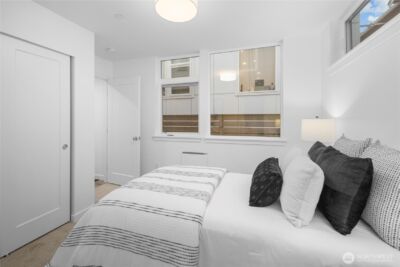 12322 14TH Avenue NE #B, Seattle, WA 98125 - Photo 6