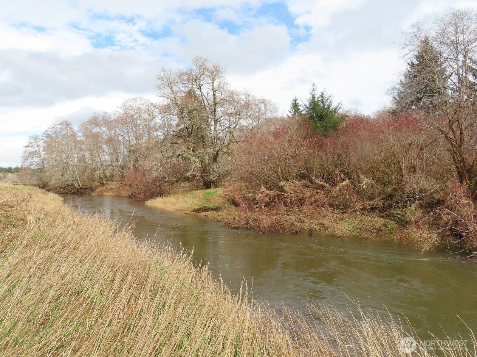 2431 N River Road , Cosmopolis, WA 98537