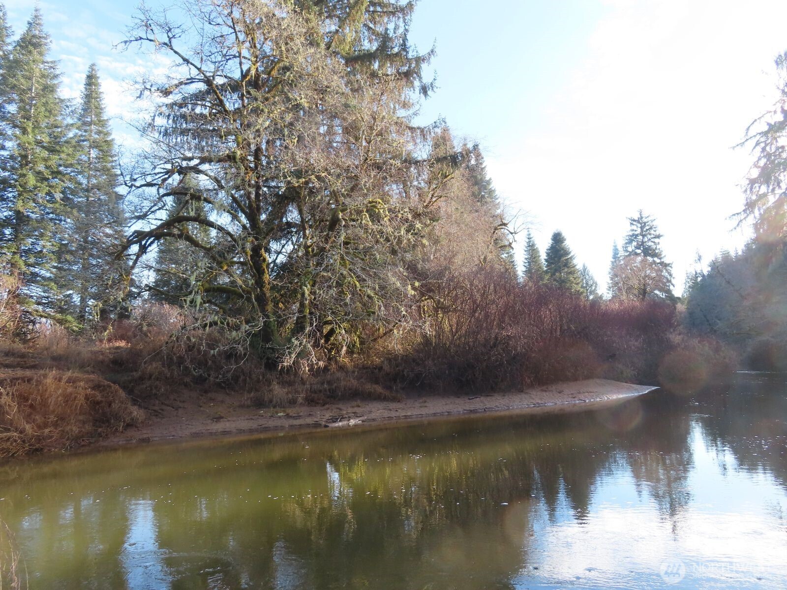 2431 N River Road , Cosmopolis, WA 98537