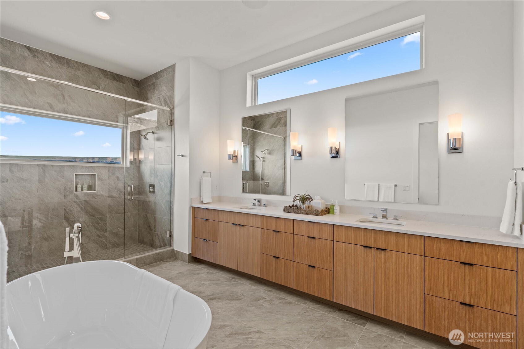 23427 Canopy Drive NW, Quincy, WA 98848