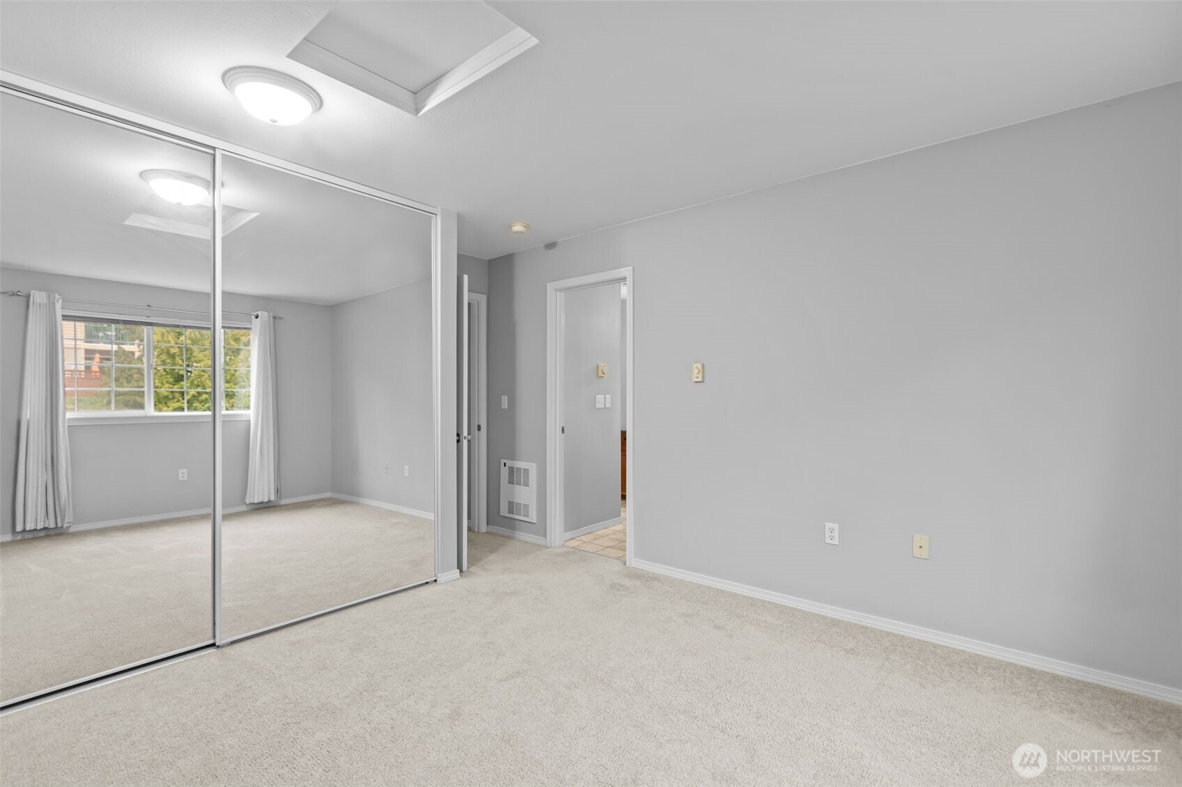 4773 Whitworth Place S #M-104, Renton, WA 98055