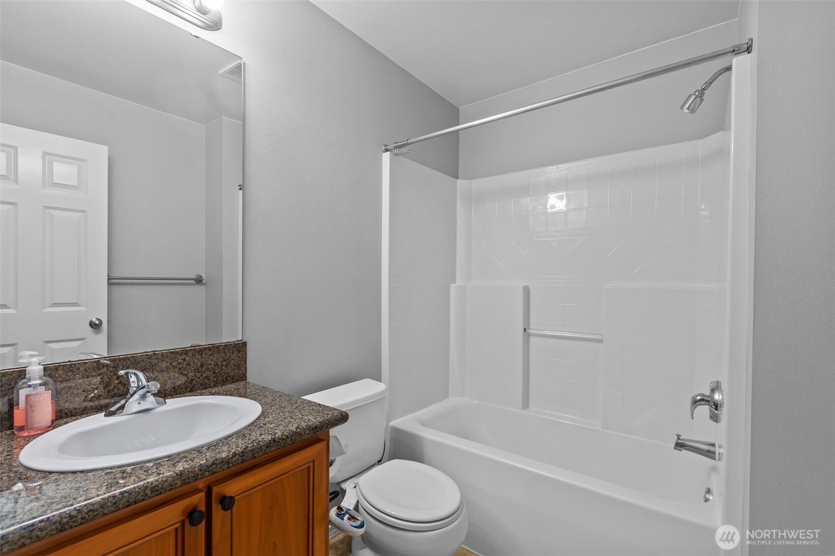 4773 Whitworth Place S #M-104, Renton, WA 98055