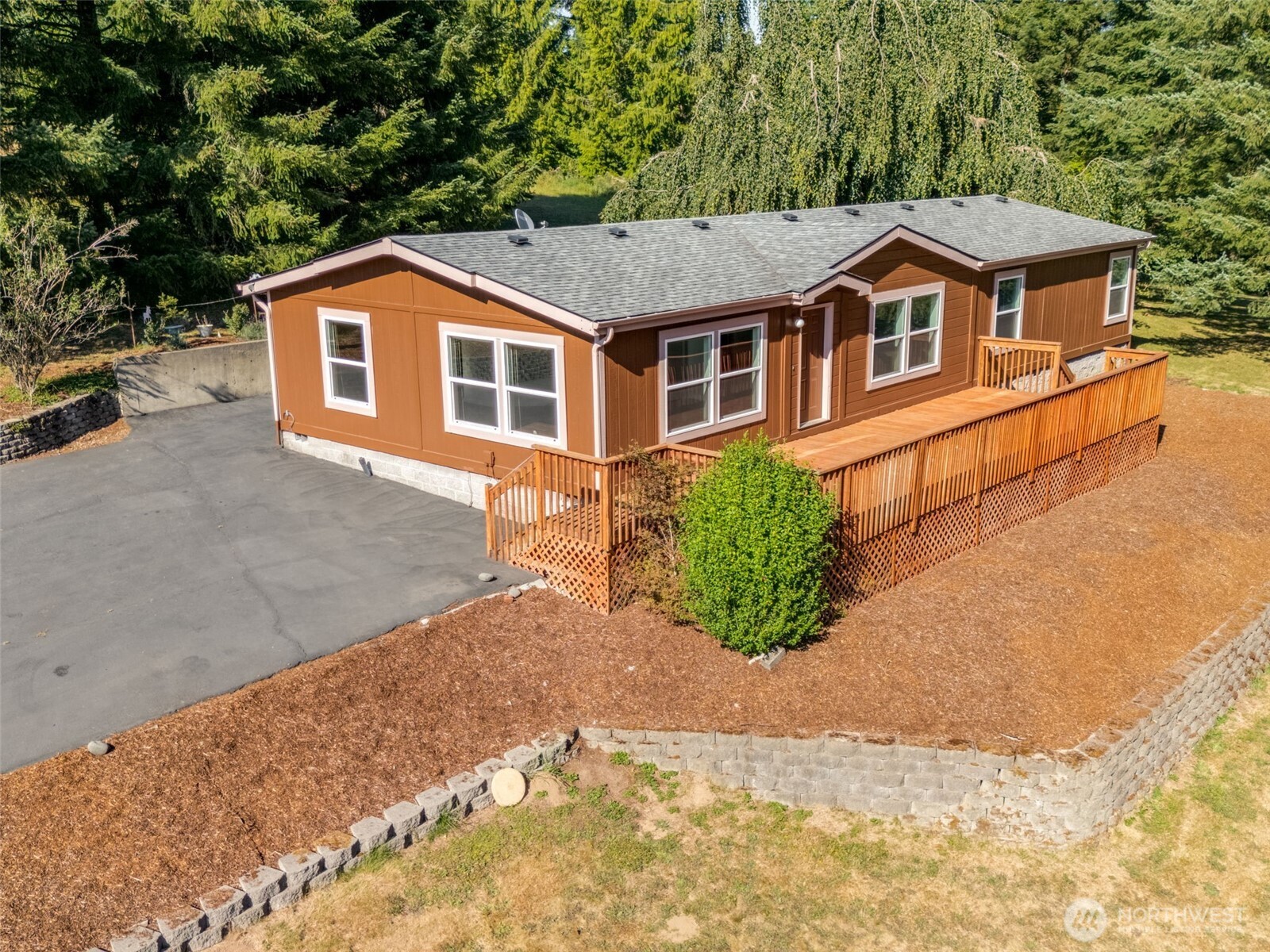 1712 Mount Pleasant Road , Kelso, WA 98626-9218
