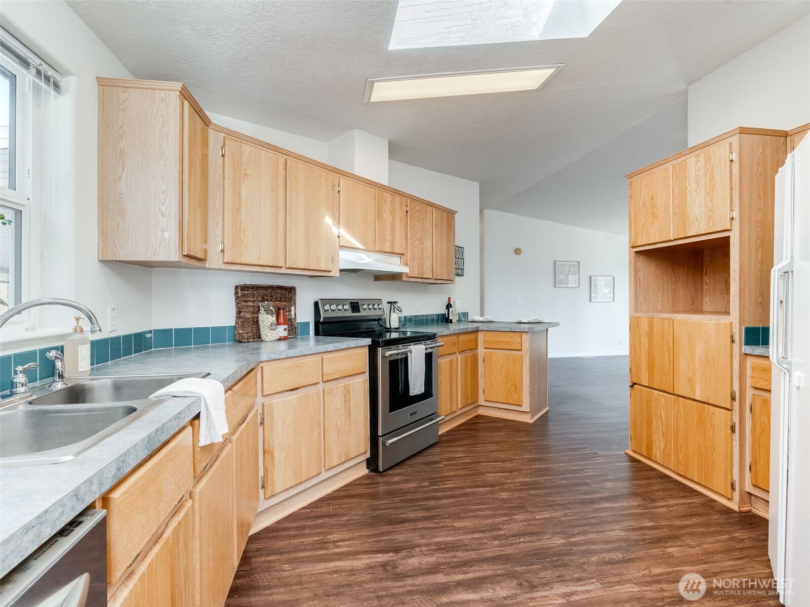 1712 Mount Pleasant Road , Kelso, WA 98626-9218