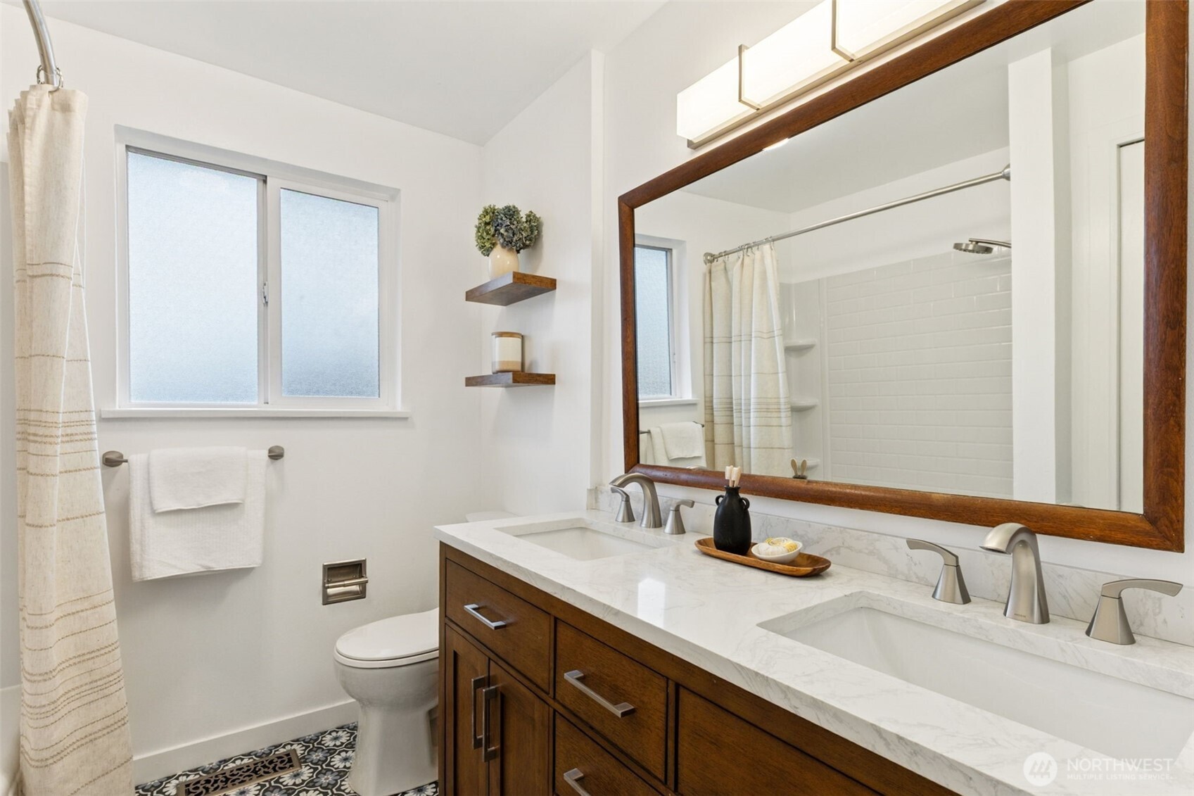 18720 4th Avenue S, Burien, WA 98148