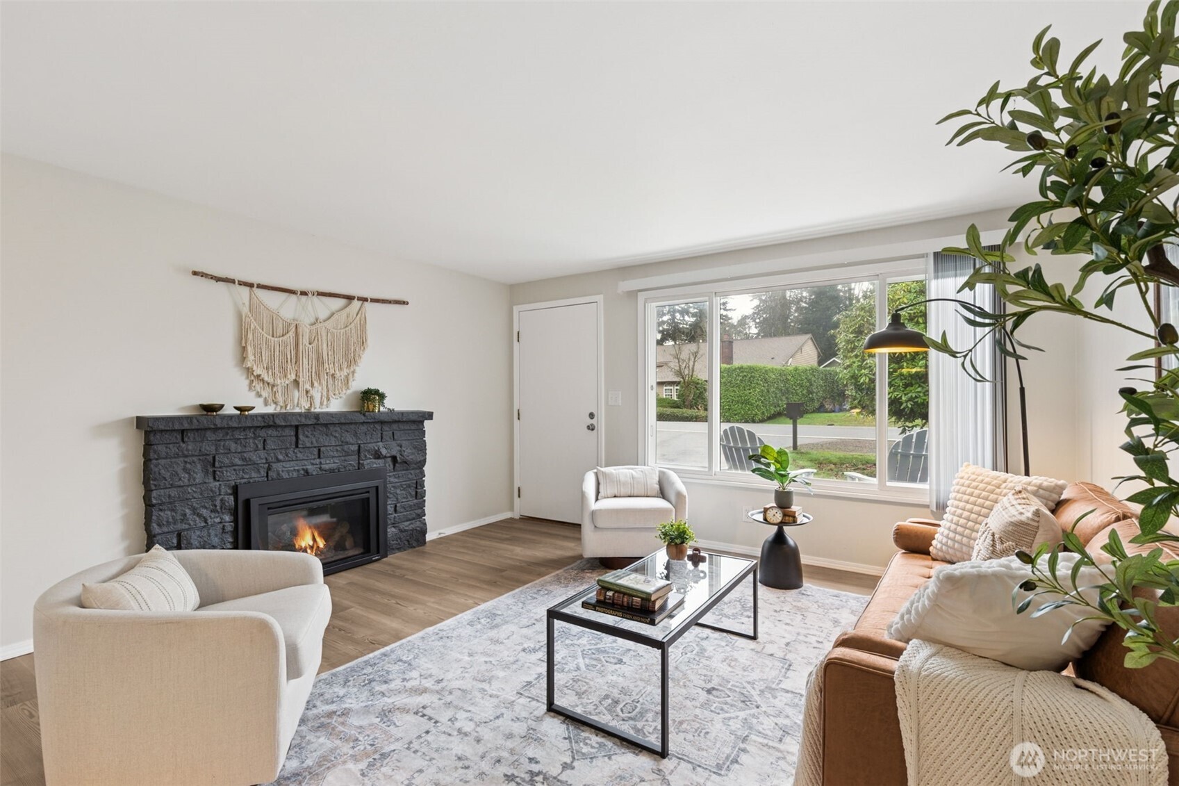 18720 4th Avenue S, Burien, WA 98148