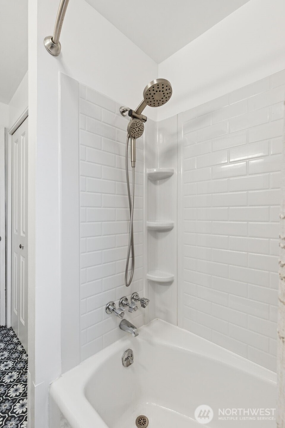 18720 4th Avenue S, Burien, WA 98148