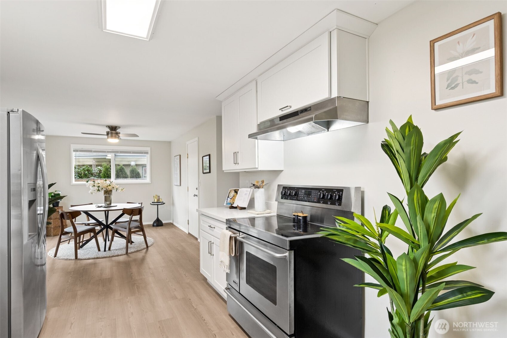 18720 4th Avenue S, Burien, WA 98148