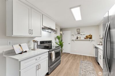 18720 4th Avenue S, Burien, WA 98148 - Photo 9