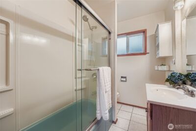 8435 46th ave S, Seattle, WA 98118 - Photo 11