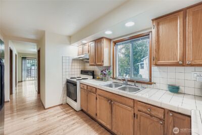 8435 46th ave S, Seattle, WA 98118 - Photo 9