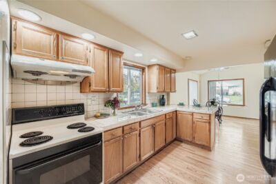 8435 46th ave S, Seattle, WA 98118 - Photo 10