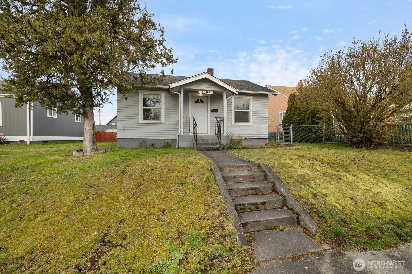3596 E Howe Street , Tacoma, WA 98404