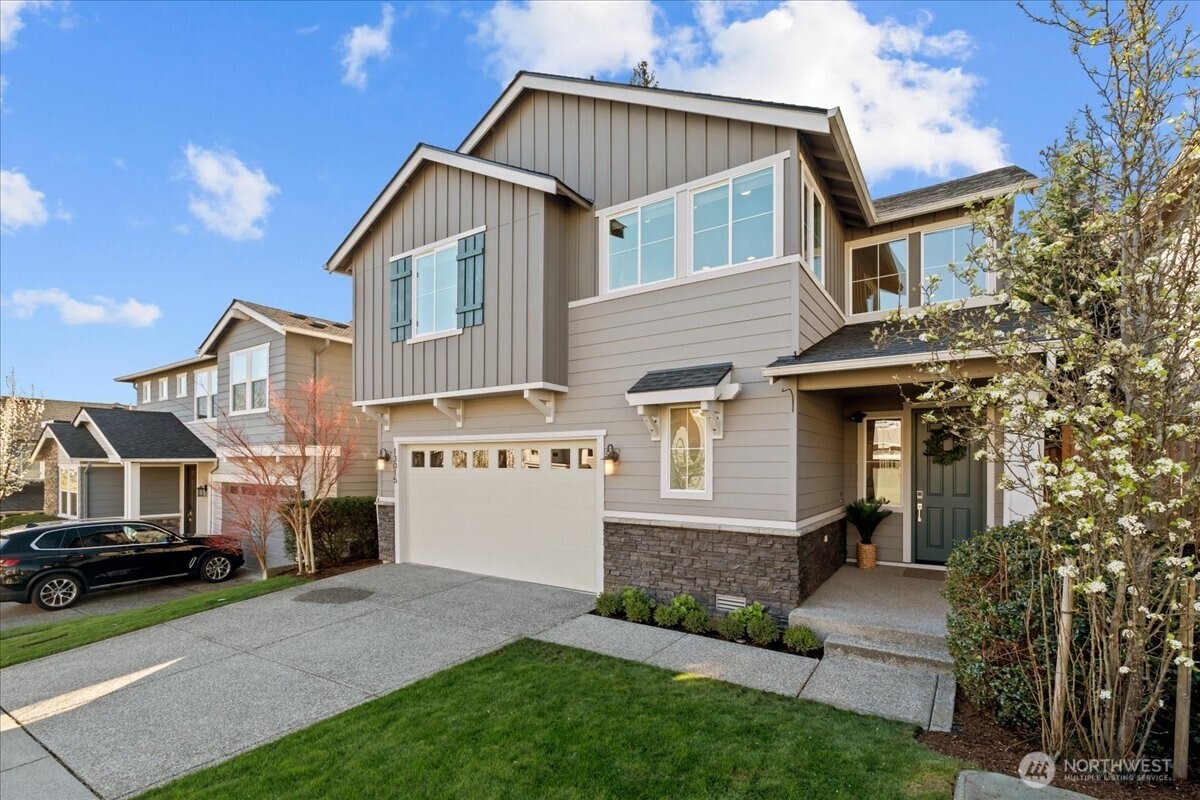 13015 135th Place NE, Kirkland, WA 98034-8771