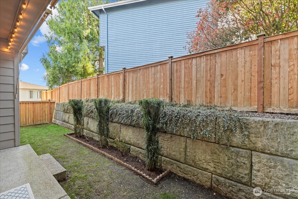 13015 135th Place NE, Kirkland, WA 98034-8771