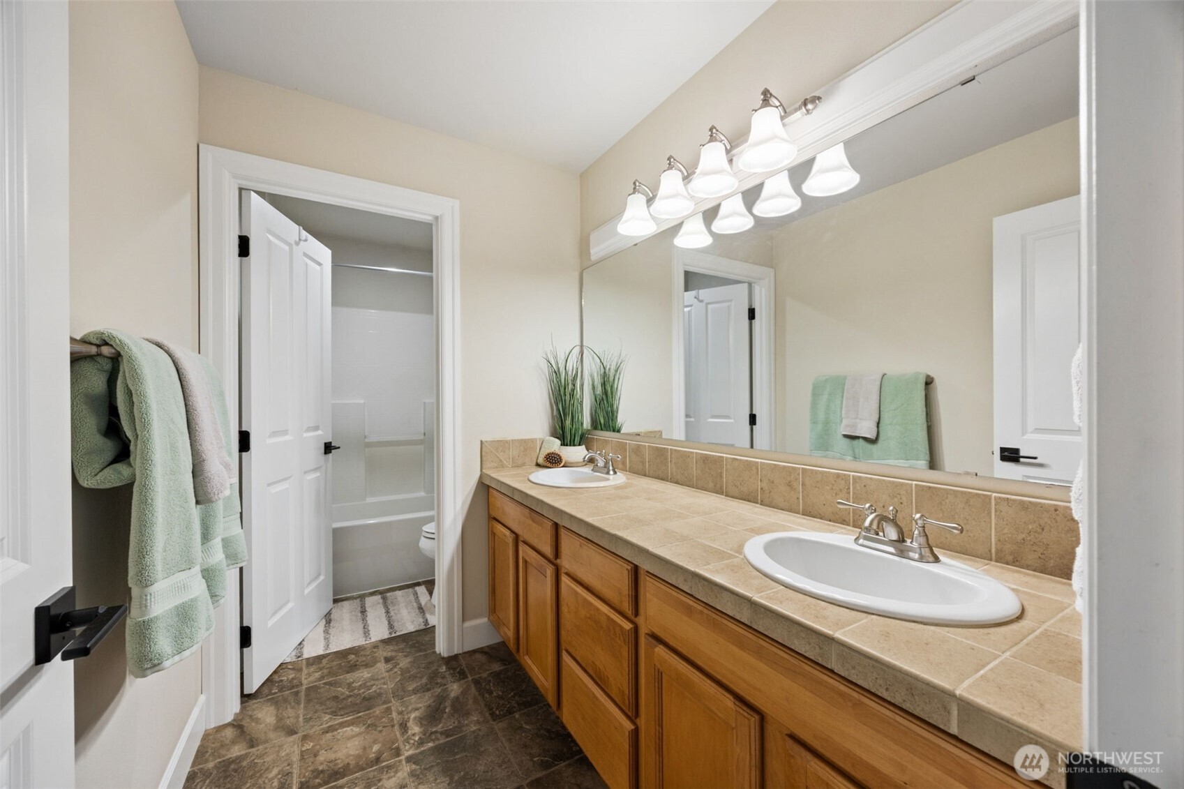 9117 80TH Avenue SW, Lakewood, WA 98498