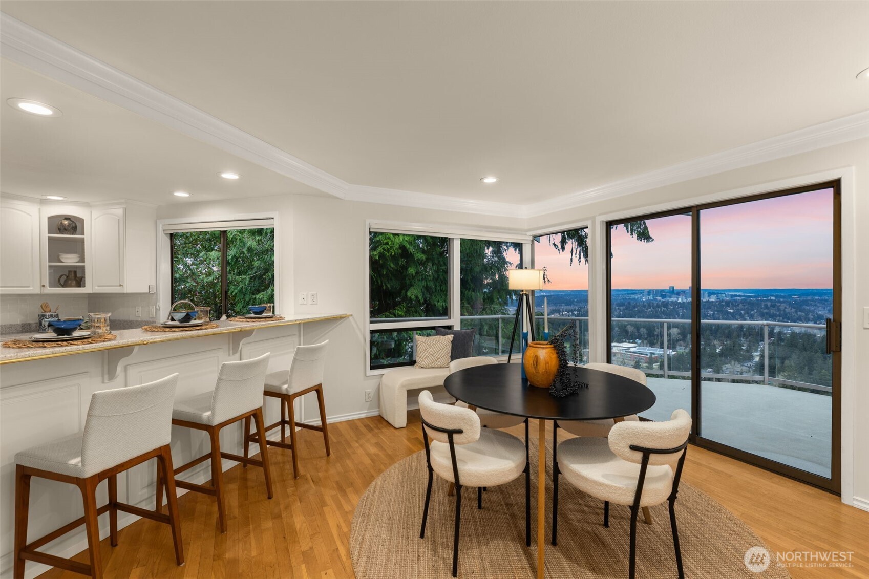 14108 SE 44th Street , Bellevue, WA 98006