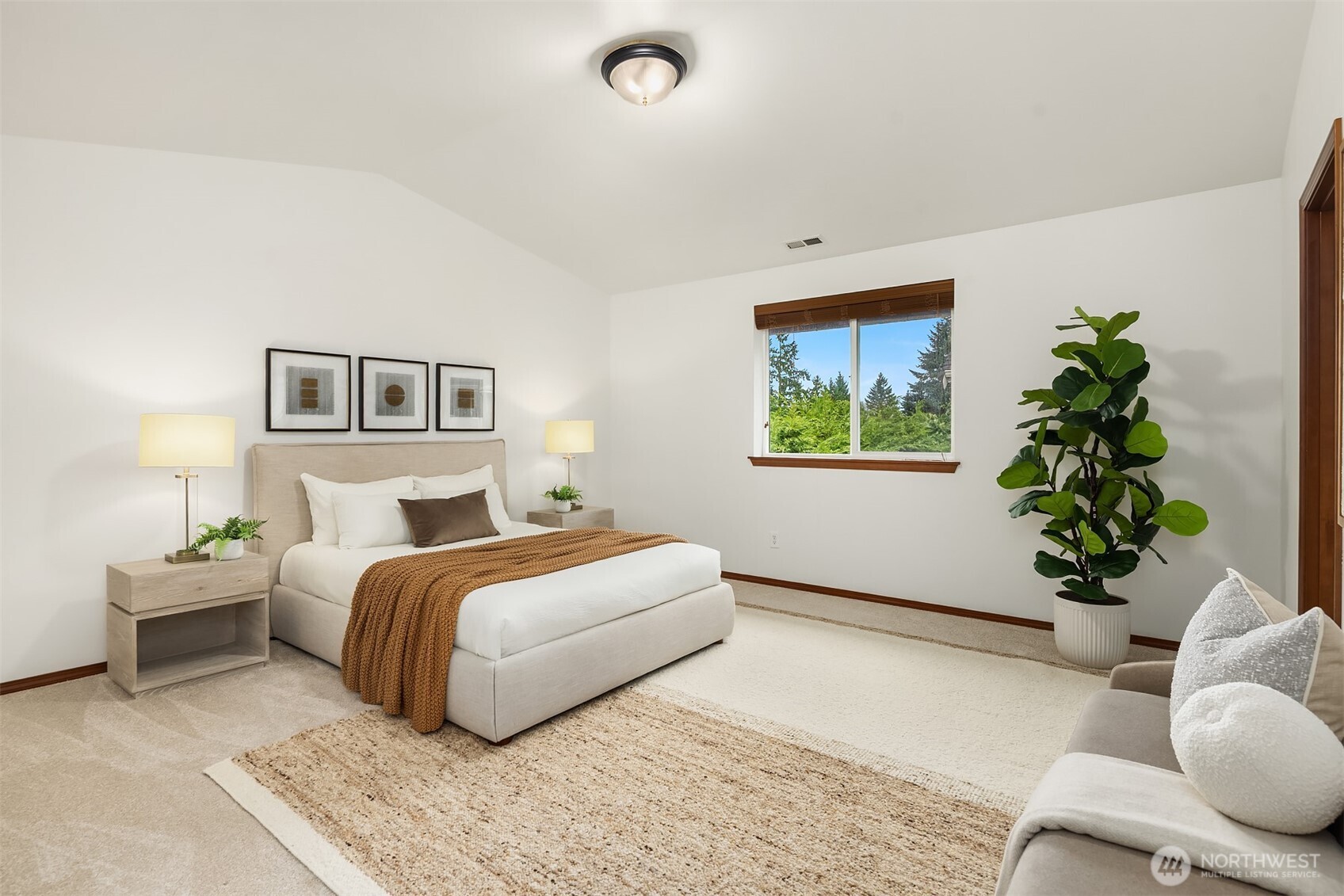 12871 NE 198th Place , Woodinville, WA 98072-8698