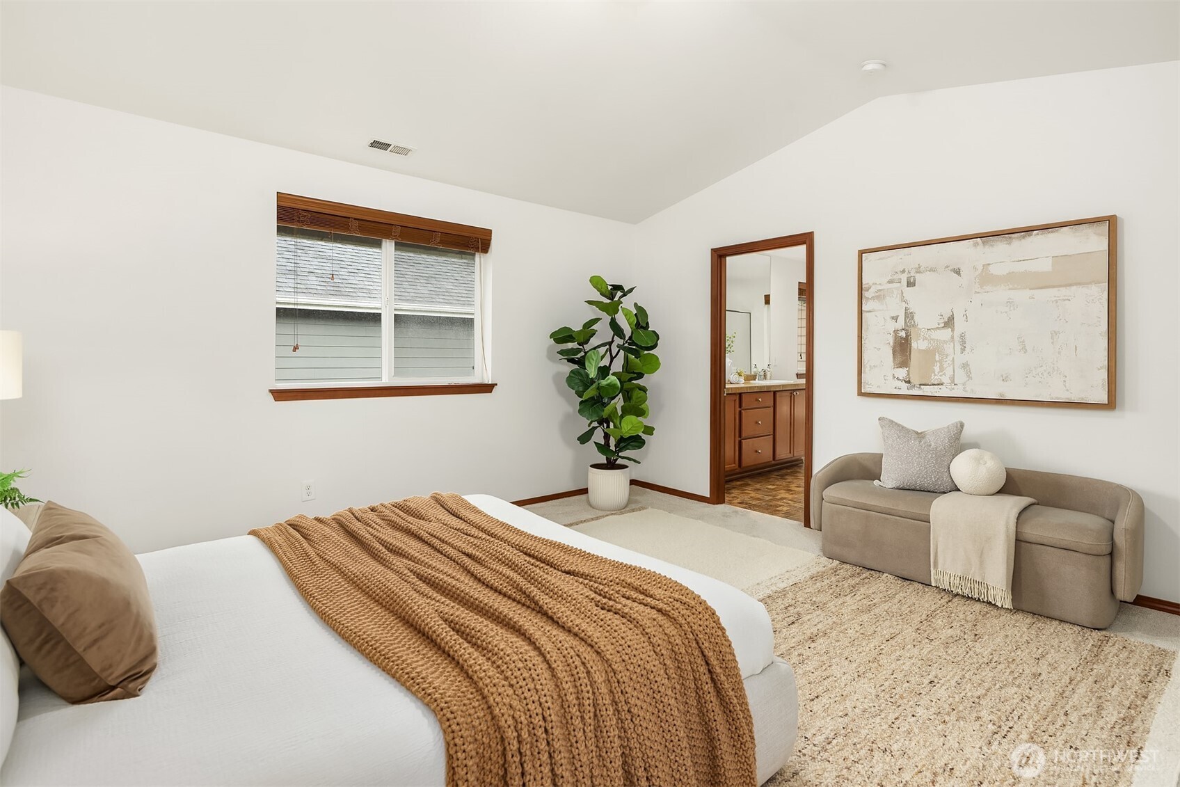 12871 NE 198th Place , Woodinville, WA 98072-8698