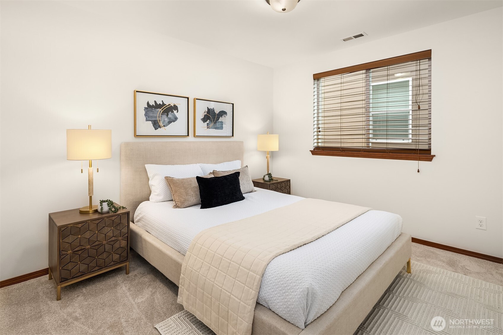 12871 NE 198th Place , Woodinville, WA 98072-8698