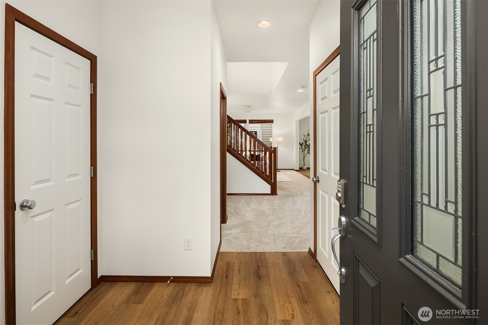 12871 NE 198th Place , Woodinville, WA 98072-8698