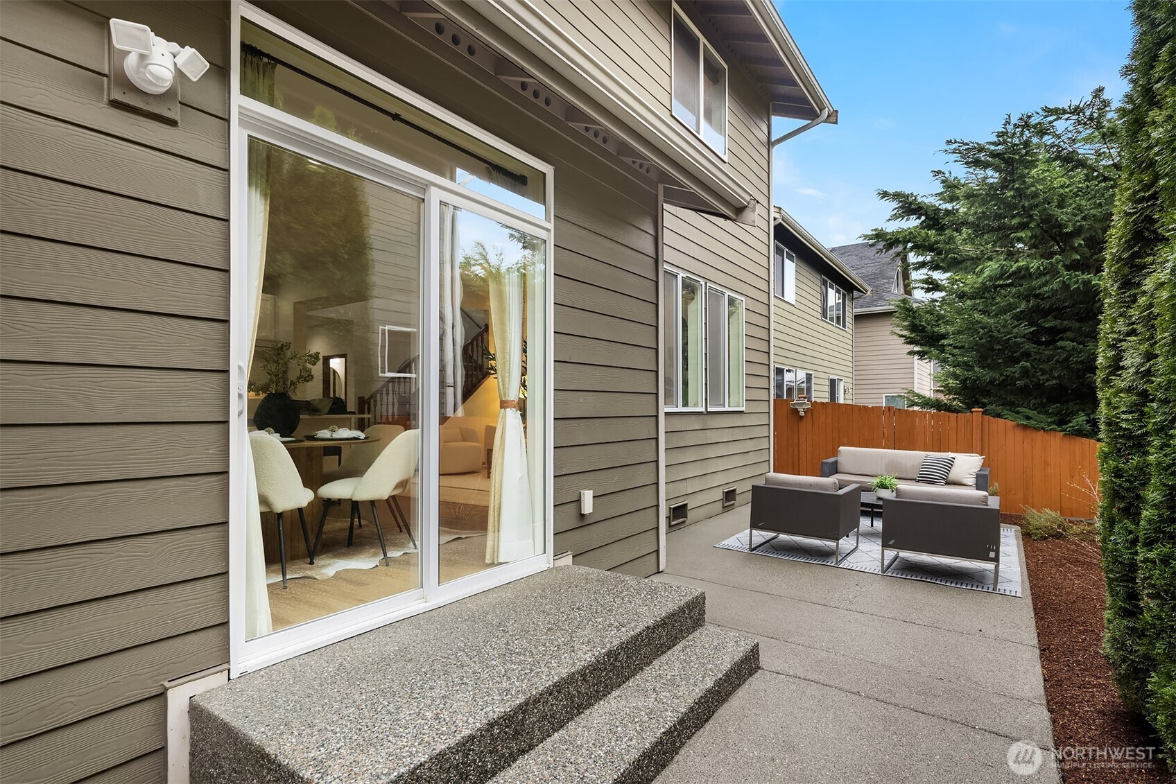 12871 NE 198th Place , Woodinville, WA 98072-8698