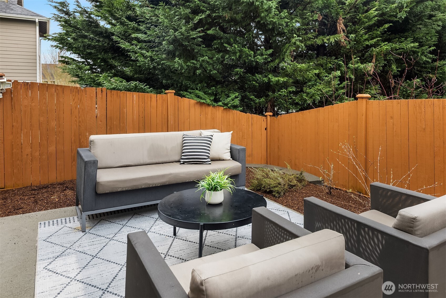 12871 NE 198th Place , Woodinville, WA 98072-8698