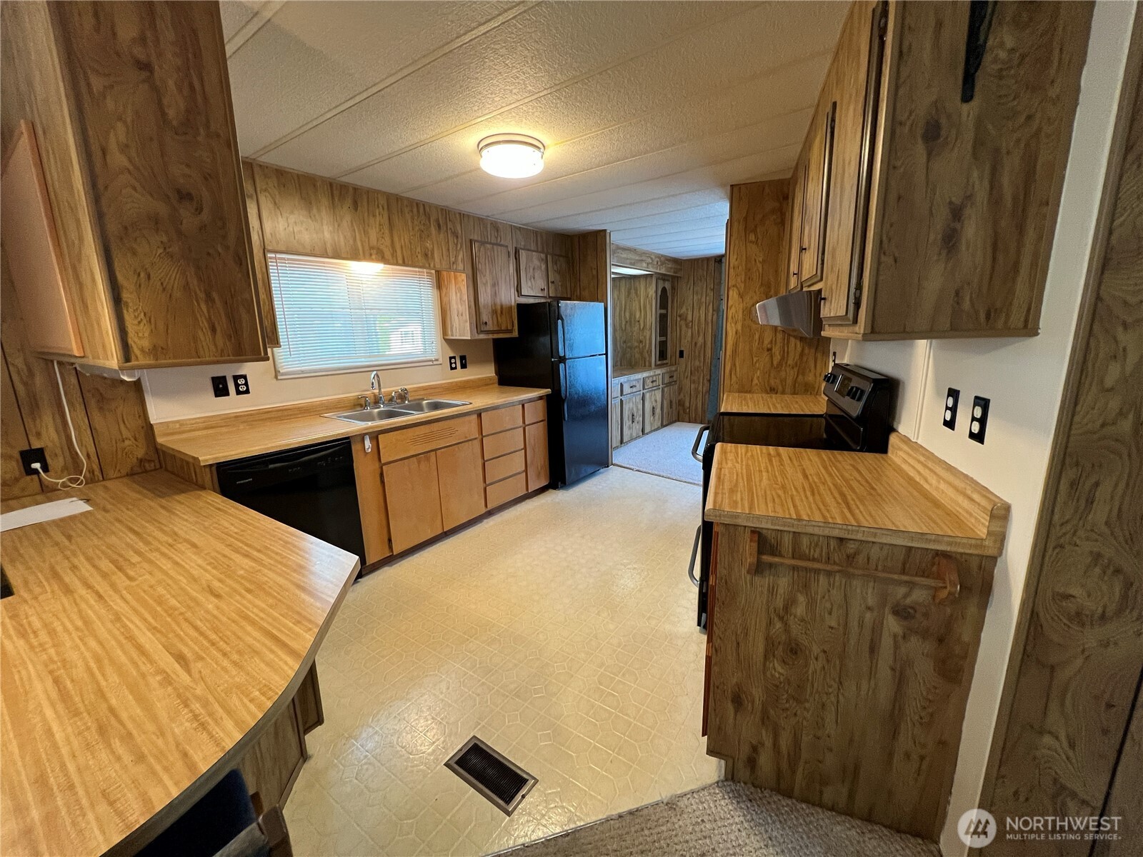 7508 47th Avenue NE #6, Marysville, WA 98270