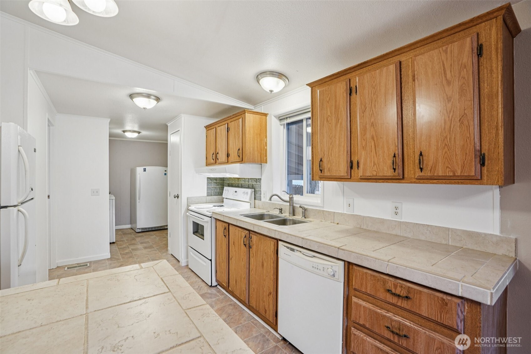 7717 NE 54th Street #42, Vancouver, WA 98662