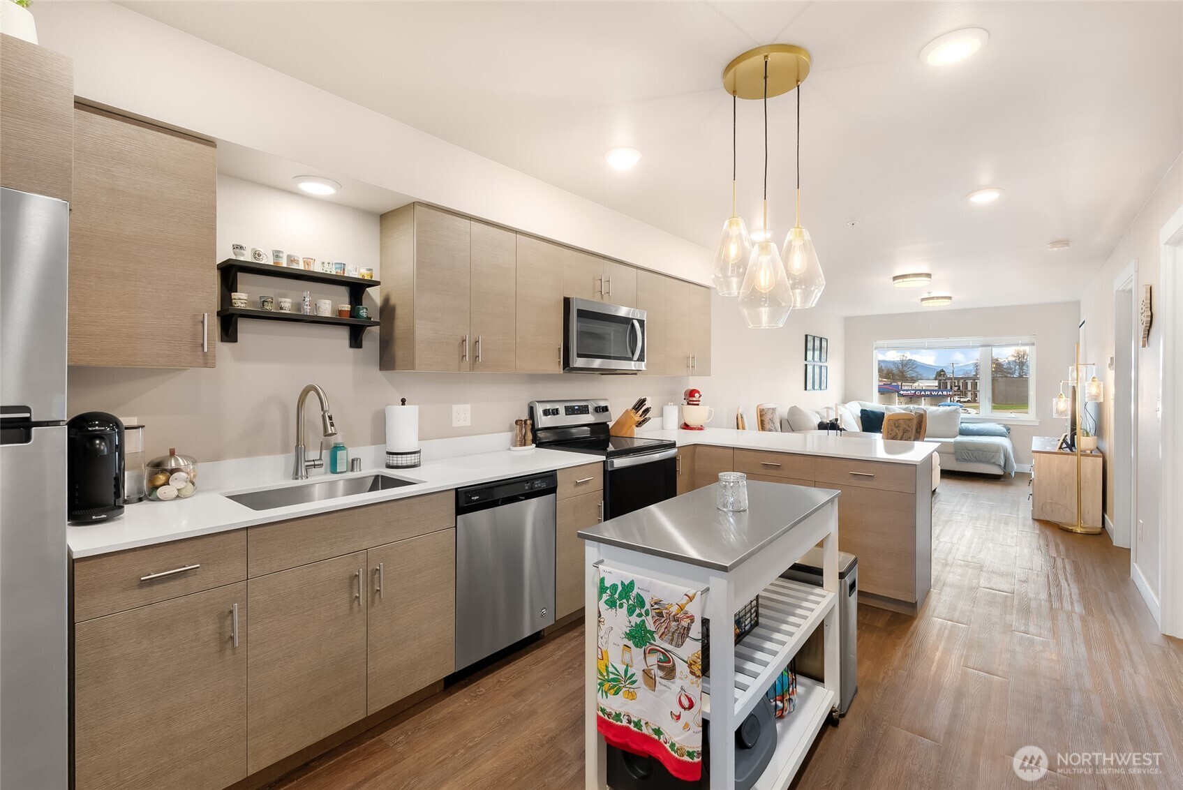 1882 Front Street #302, Lynden, WA 98264