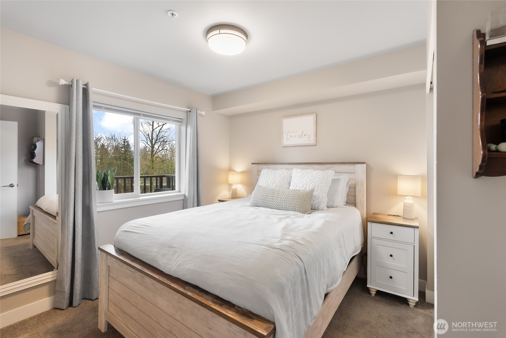 1882 Front Street #302, Lynden, WA 98264