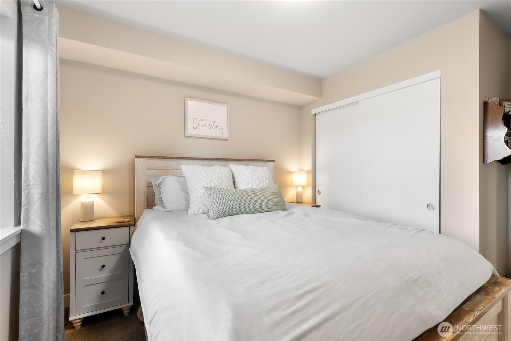 1882 Front Street #302, Lynden, WA 98264