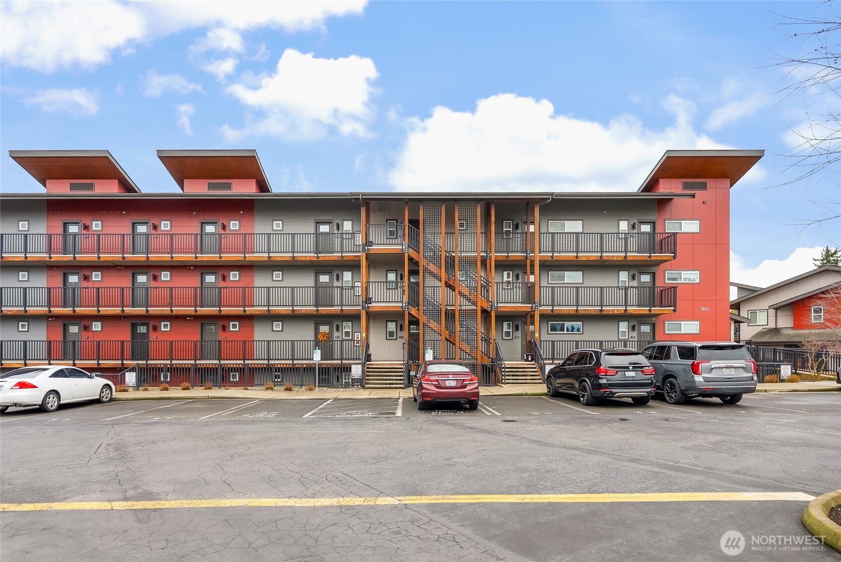 1882 Front Street #302, Lynden, WA 98264