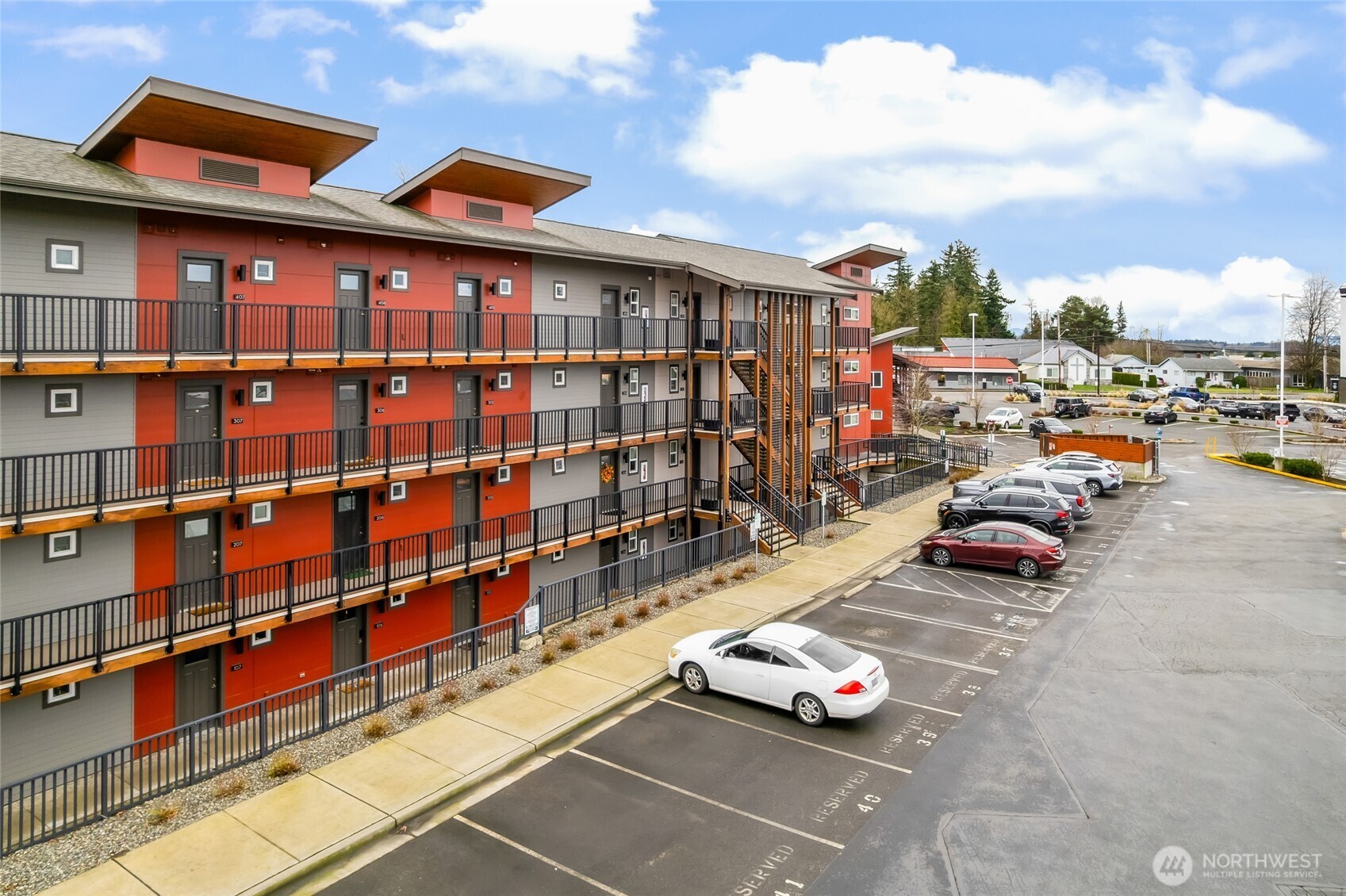 1882 Front Street #302, Lynden, WA 98264