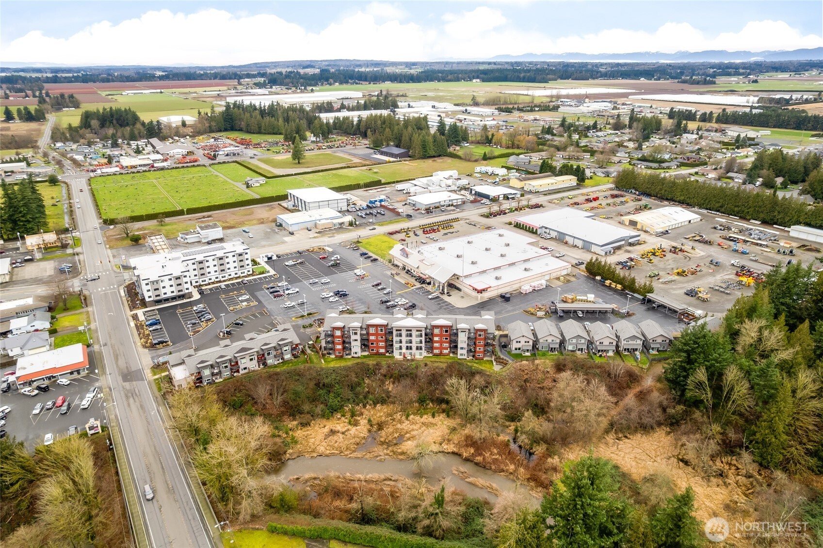 1882 Front Street #302, Lynden, WA 98264